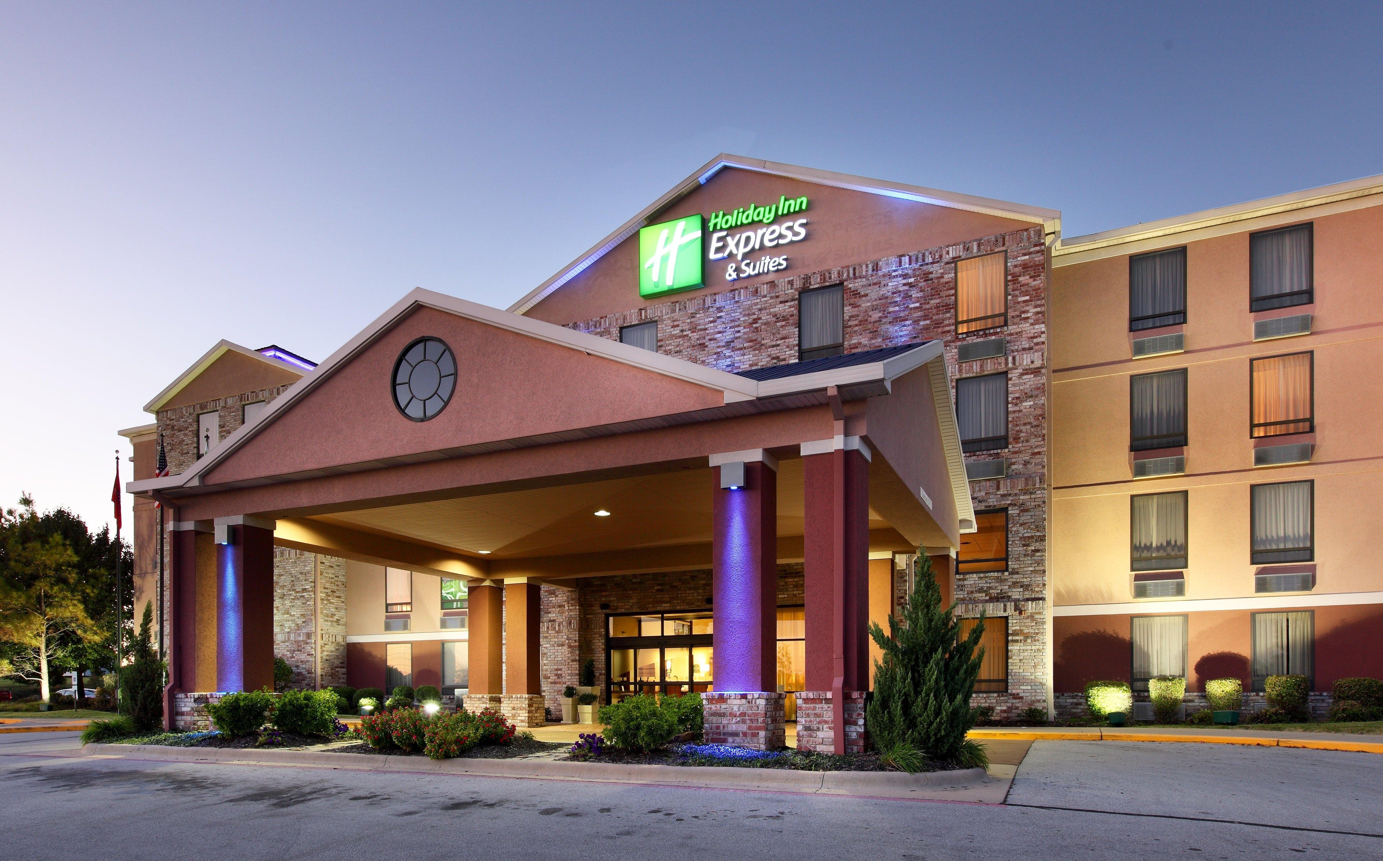 Holiday Inn Express Hotel & Suites Harrison Esterno foto